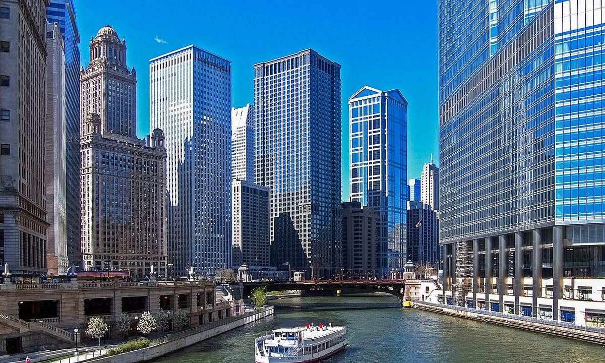 The AI receptionist for Chicago businesses, answering every call, 24/7