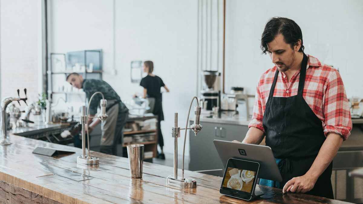 Stop losing customers to missed calls.