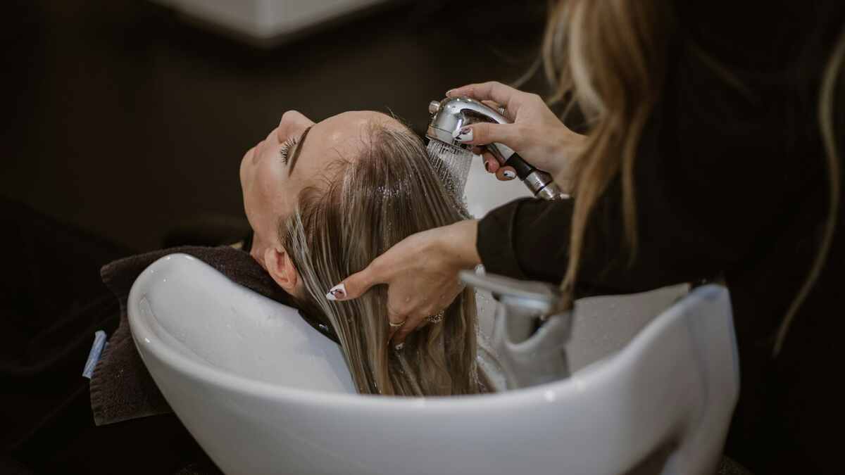 Your salon, answered. Clients booked.